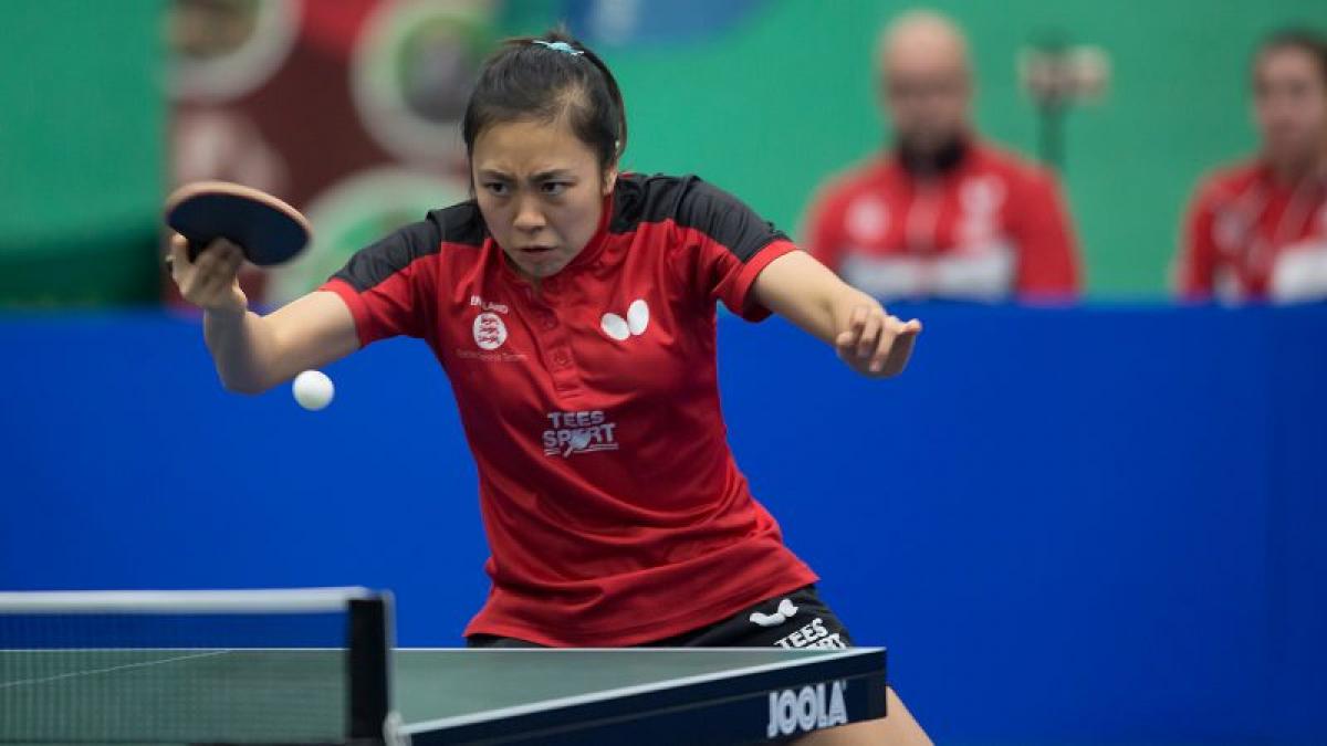 Ho through to last 16
